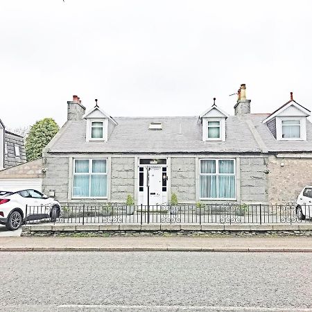 Broomlea Guest House Dyce Exterior photo