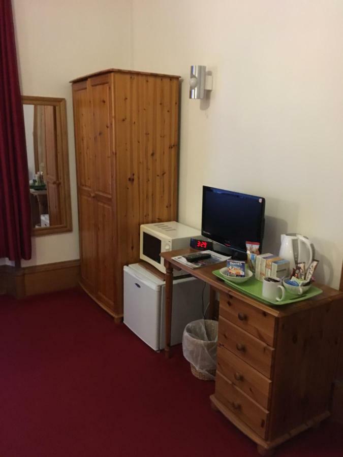 Broomlea Guest House Dyce Exterior photo